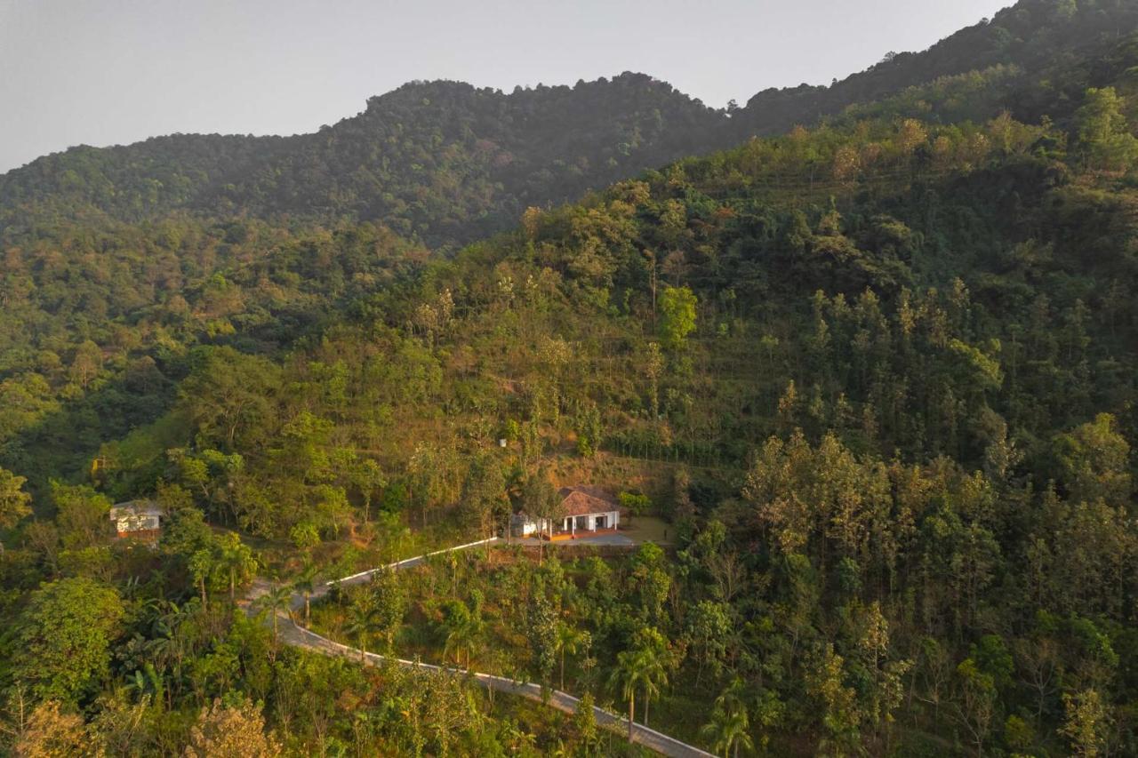 La Grove 2Bhk With Stunning View - Kannur วายานาด ภายนอก รูปภาพ